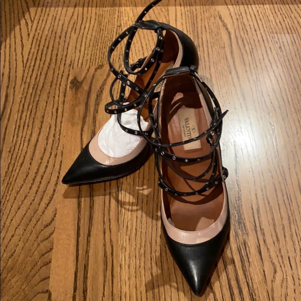 Valentino heels size 6